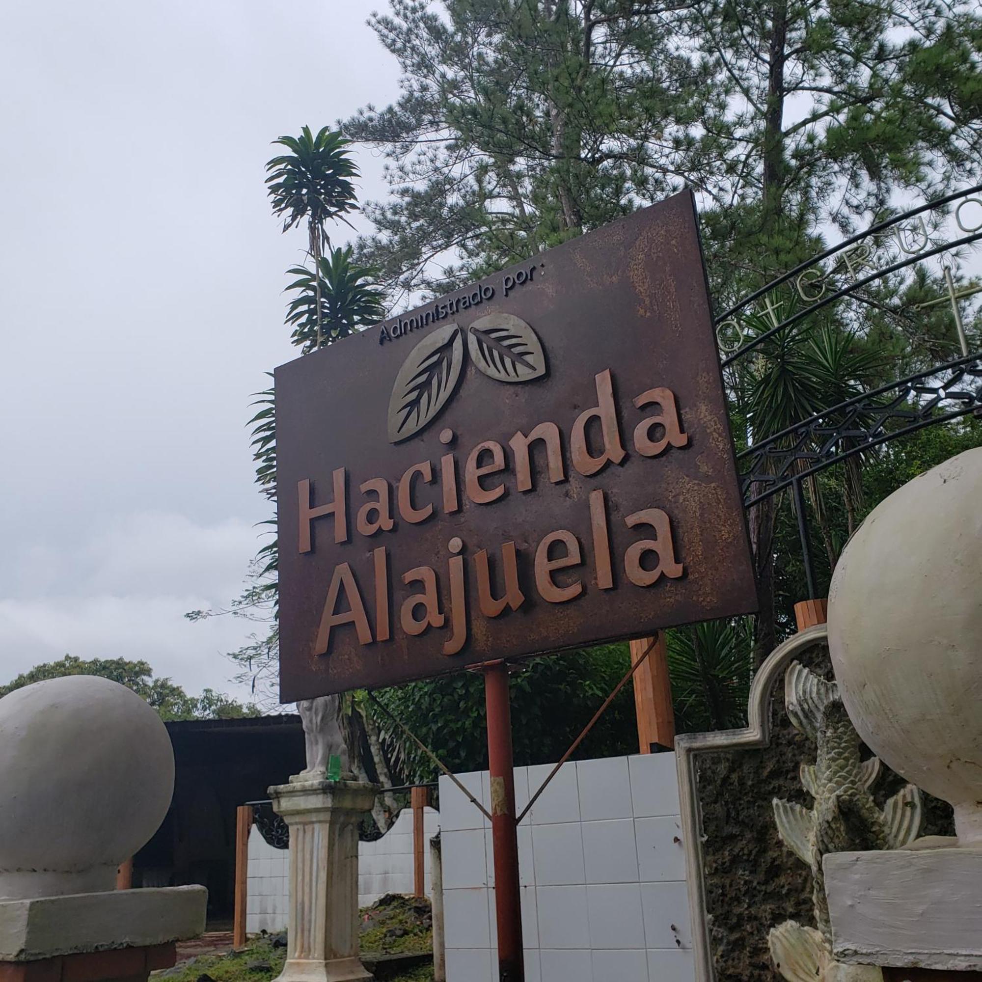 Hacienda Alajuela Hotel Colon Exterior photo